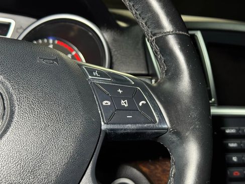 Used 2013 Mercedes-Benz ML 350 BlueTEC 4MATIC image 51