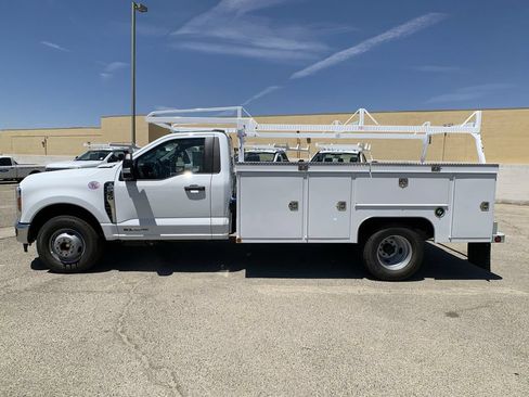 New 2025 Ford F350 XL w/ XL Chrome Package RWD image 32