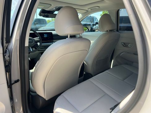 Certified 2024 Hyundai Kona Limited FWD image 17