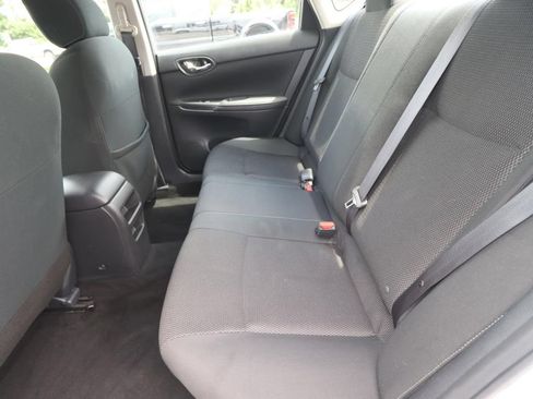 Used 2019 Nissan Sentra S FWD image 9