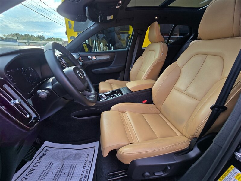 Used 2021 Volvo XC40 T5 Inscription w/ Advanced Package AWD/4WD image 11