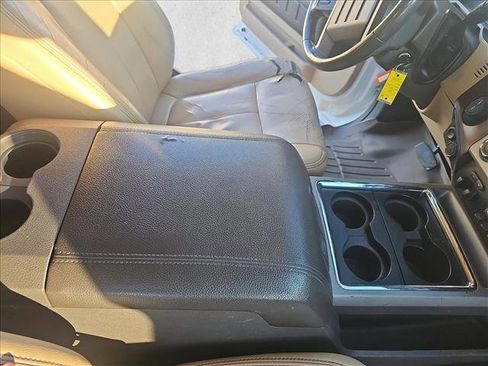 Used 2016 Ford F250 Lariat w/ Lariat Interior Package image 16