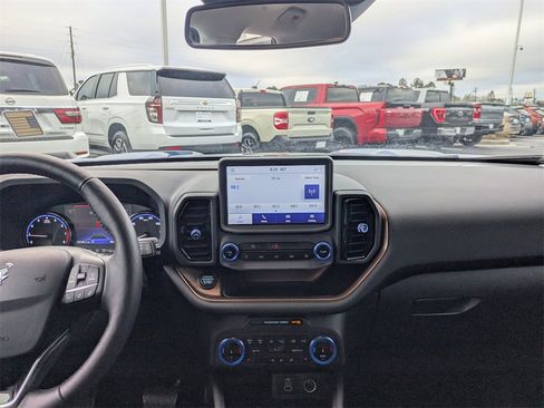 Used 2023 Ford Bronco Sport Outer Banks image 19