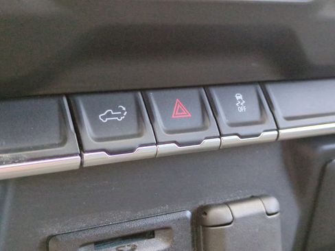 Used 2019 Chevrolet Silverado 1500 Custom w/ Custom Value Package image 32