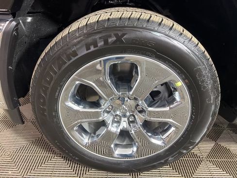 New 2026 RAM 1500 Big Horn AWD/4WD image 9