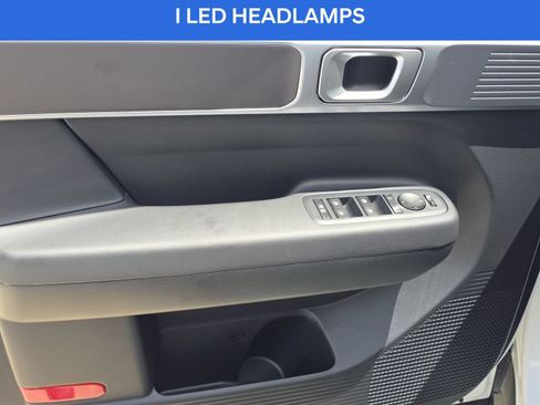 Certified 2025 Hyundai Santa Fe SE FWD image 15