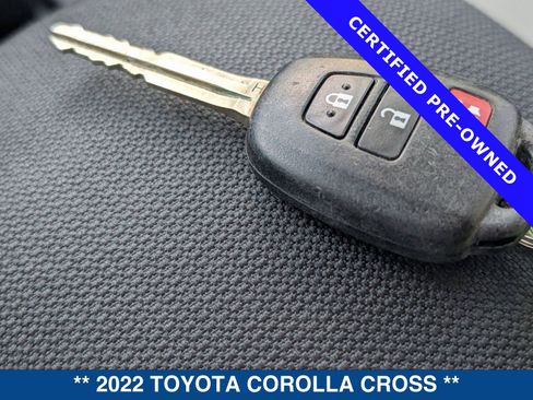 Used 2022 Toyota Corolla Cross L image 30