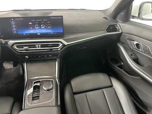 Used 2024 BMW 330i xDrive Sedan w/ Convenience Package image 27