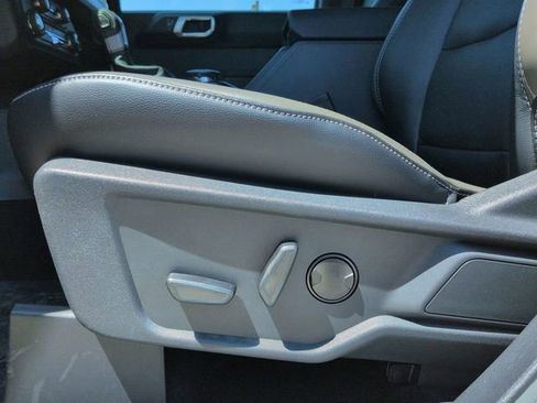 New 2026 Ford Bronco Outer Banks AWD/4WD image 19