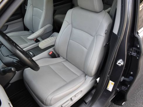 Used 2019 Honda Pilot Elite image 26