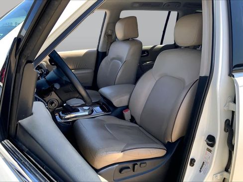 Used 2018 Nissan Armada Platinum w/ Interior Lighting Package RWD image 7