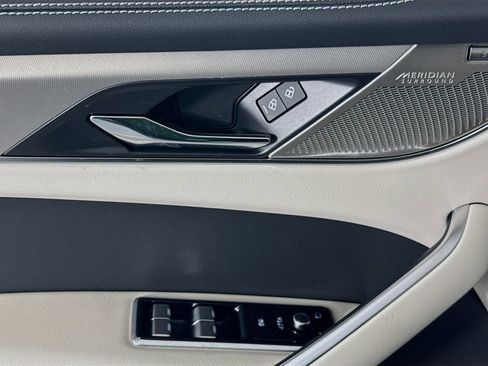 New 2026 Jaguar F-PACE R-Dynamic S AWD/4WD image 17