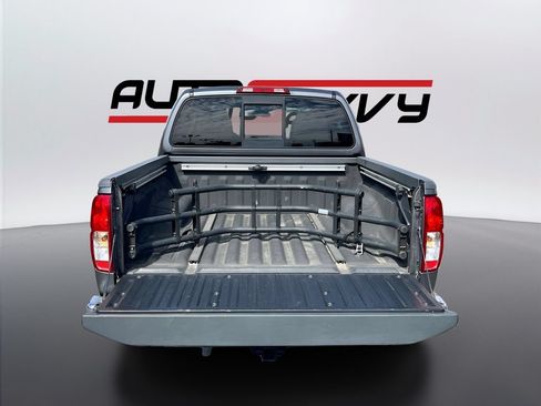 Used 2018 Nissan Frontier SV w/ Value Truck Package RWD image 24