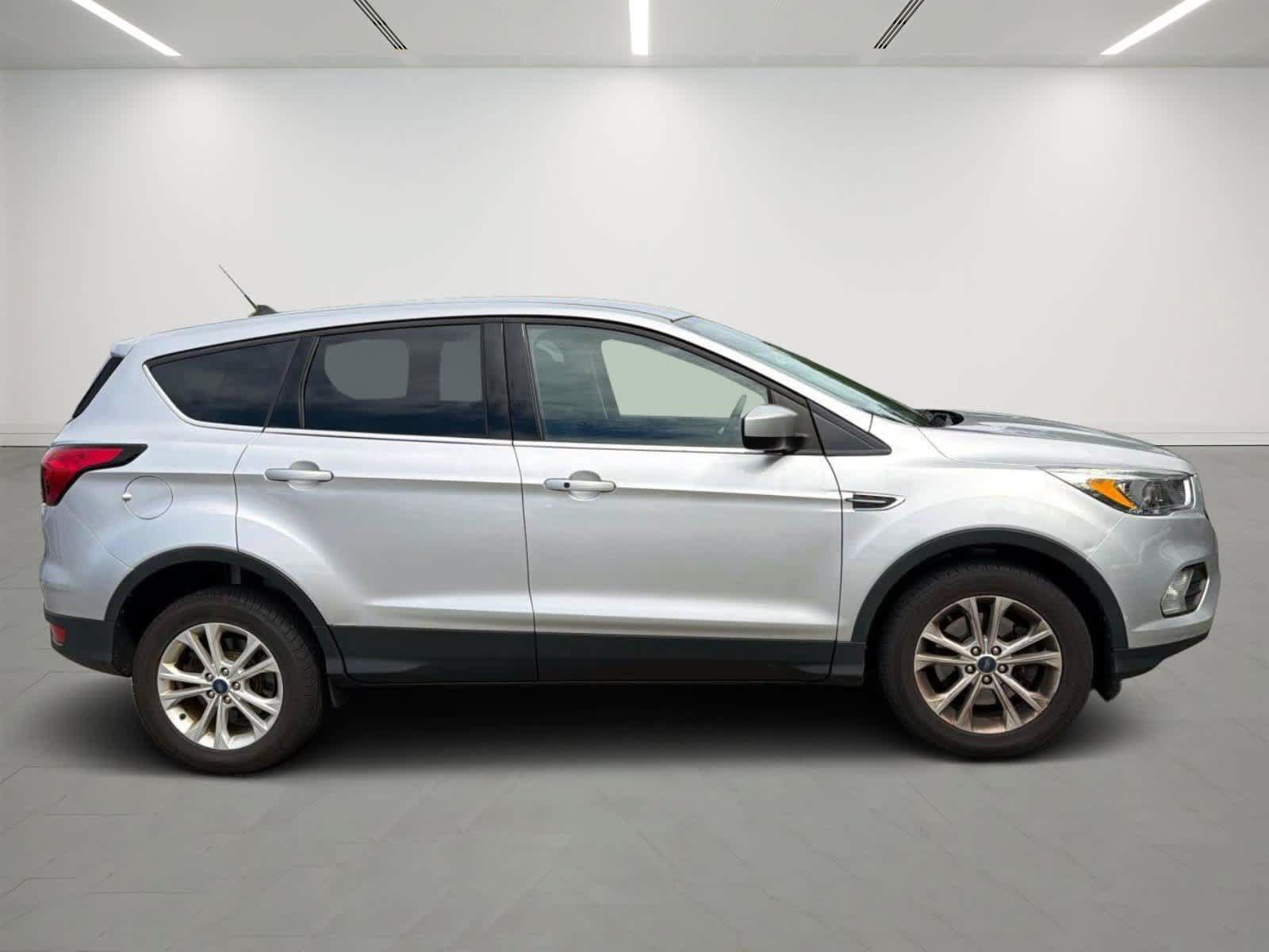 Used 2019 Ford Escape SE AWD/4WD image 5