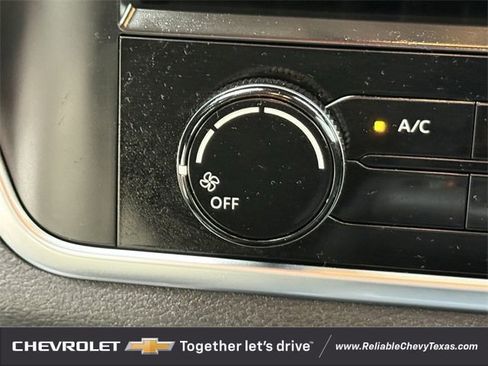 Used 2023 Nissan Rogue S image 25