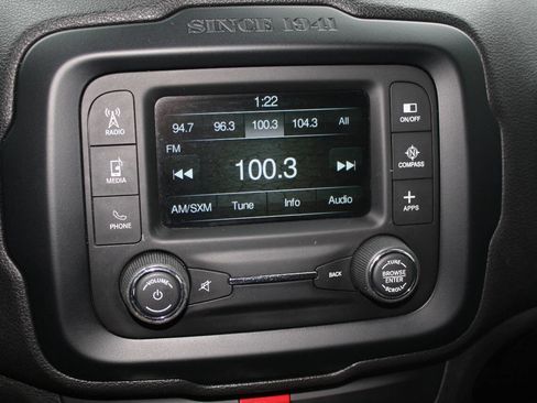 Used 2016 Jeep Renegade Trailhawk image 11