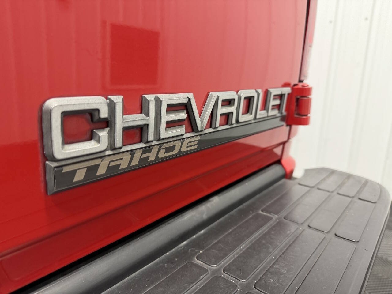 Used 1998 Chevrolet Tahoe 2WD image 6