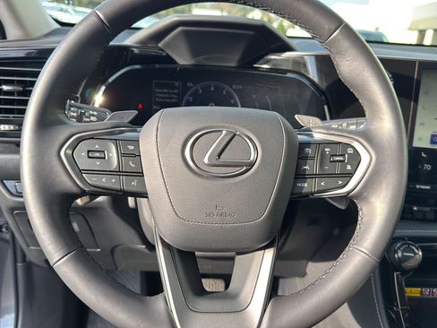 Certified 2025 Lexus NX 250 FWD w/ Towing Package (2000 Lbs) image 17