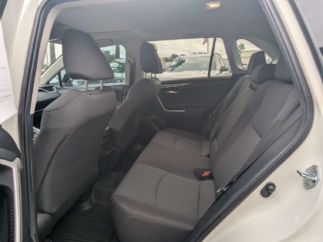 Used 2023 Toyota RAV4 XLE w/ Convenience Package FWD image 14
