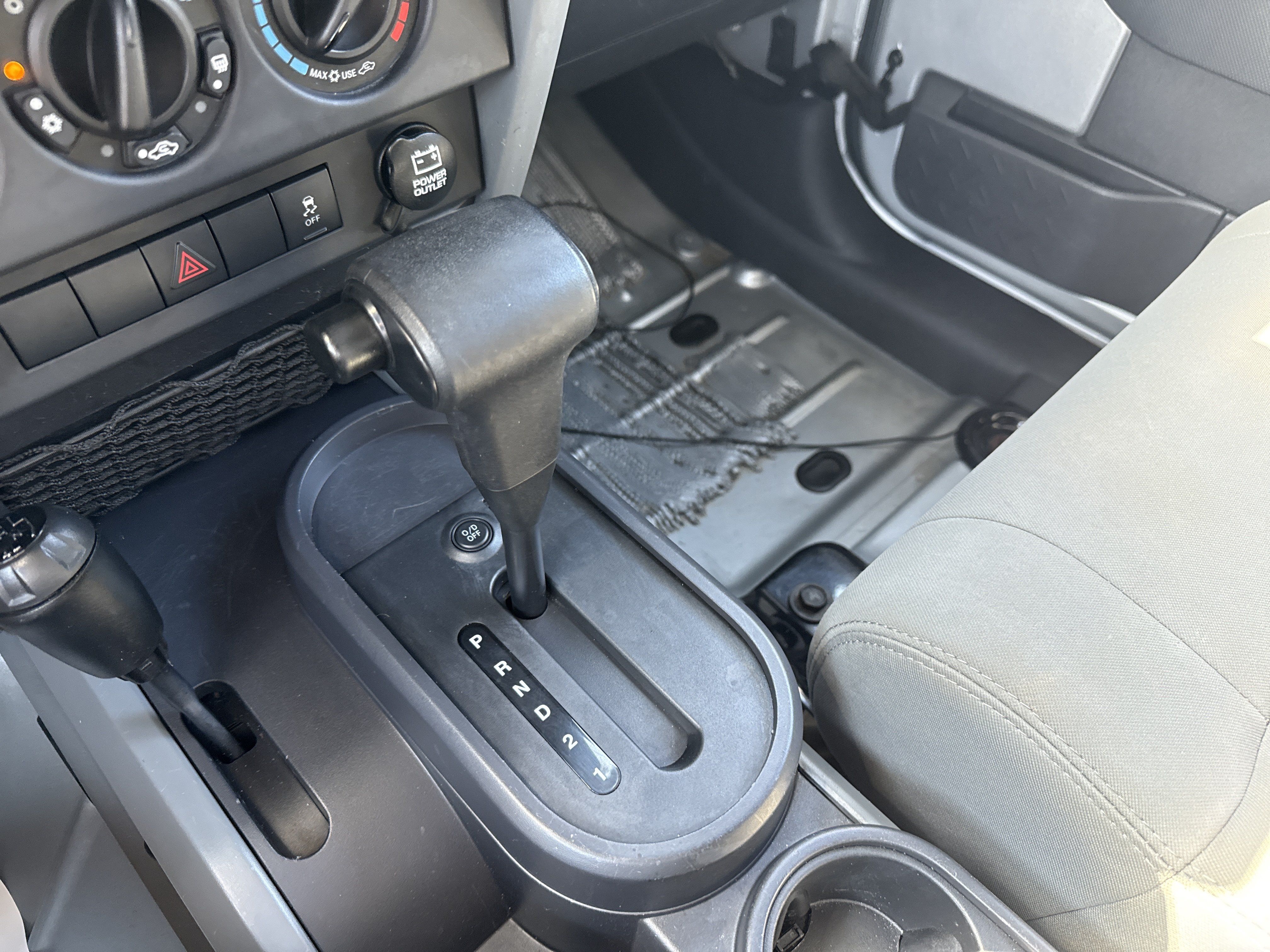 Used 2010 Jeep Wrangler Unlimited Sahara w/ Dual Top Group AWD/4WD image 24