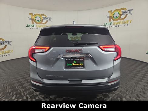 Used 2024 GMC Terrain SLE image 7