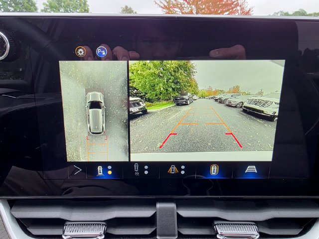 Used 2025 Chevrolet Equinox LT w/ Convenience Package II AWD/4WD image 33