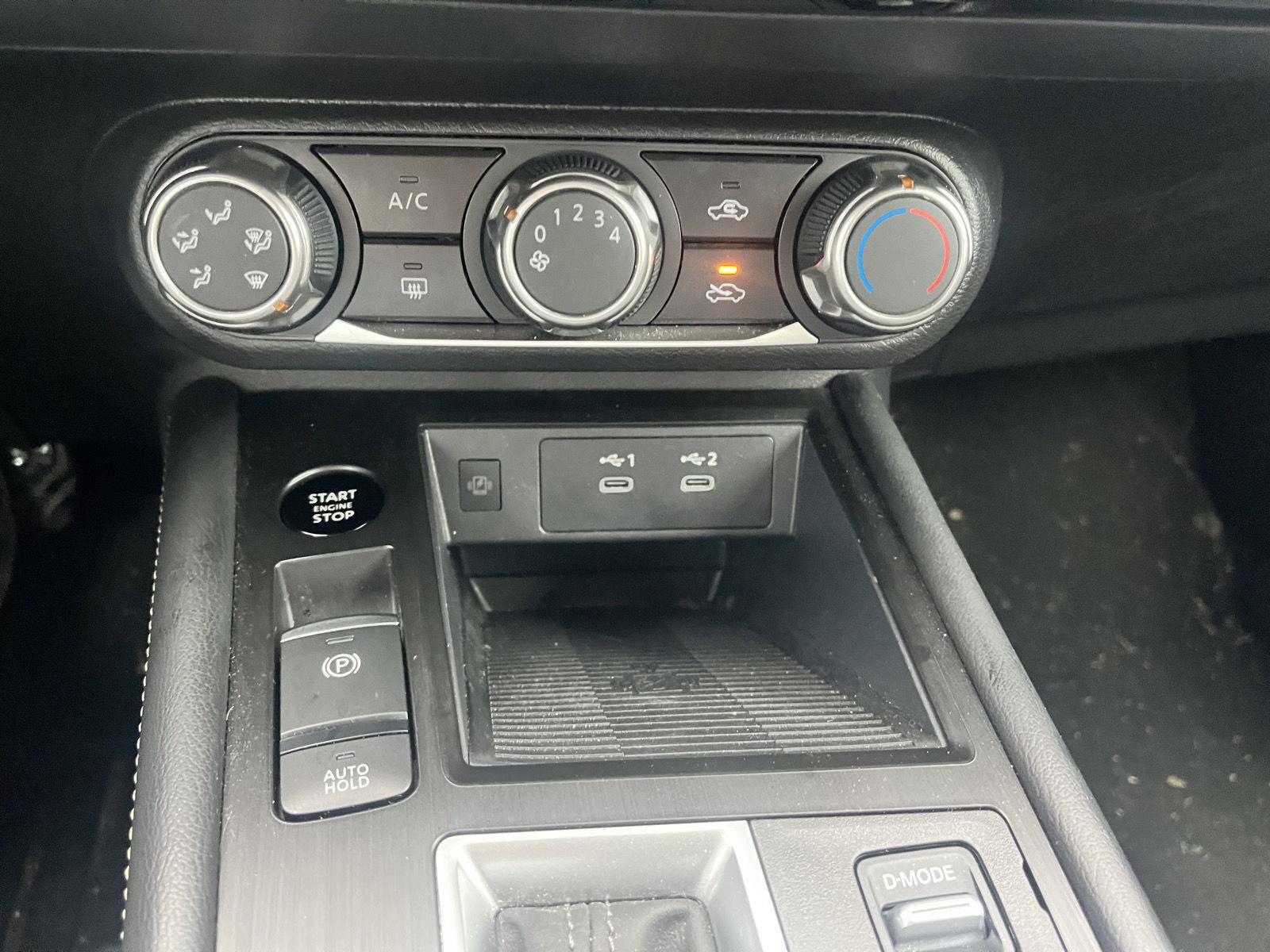 Certified 2025 Nissan Kicks SV AWD/4WD image 20