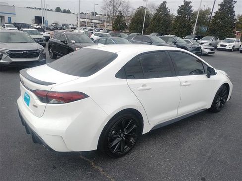 Used 2024 Toyota Corolla XSE image 7