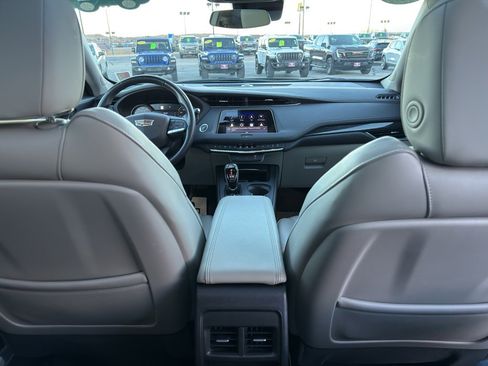 Certified 2022 Cadillac XT4 Premium Luxury w/ Driver Assist Package image 13