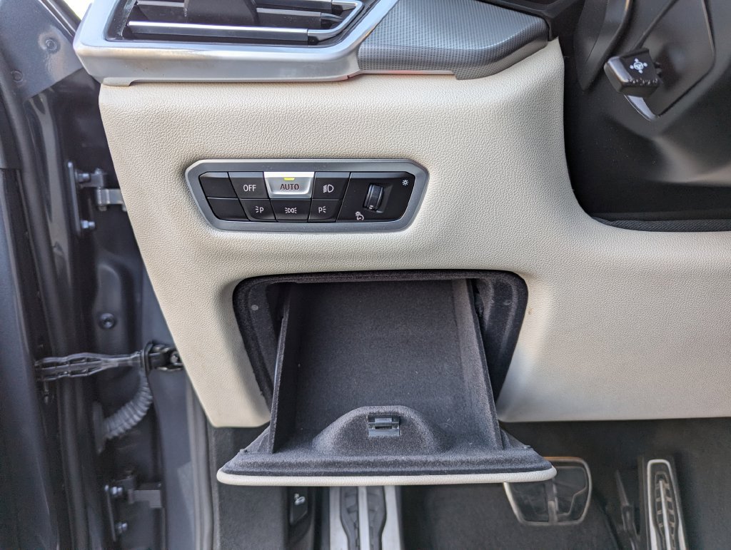 Used 2022 BMW X5 M50i AWD/4WD image 16