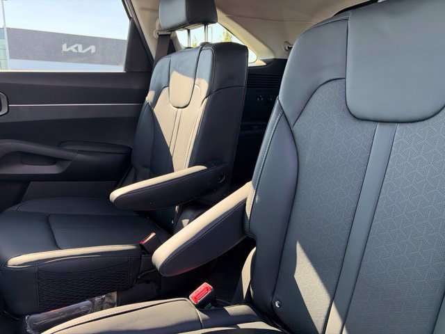 Certified 2023 Kia Sorento EX AWD/4WD image 35