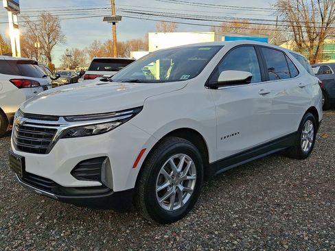 Used 2023 Chevrolet Equinox LT image 4