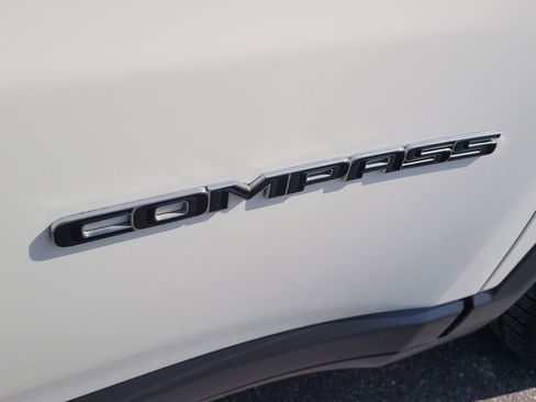 Used 2018 Jeep Compass Latitude w/ Safe & Security Group image 6