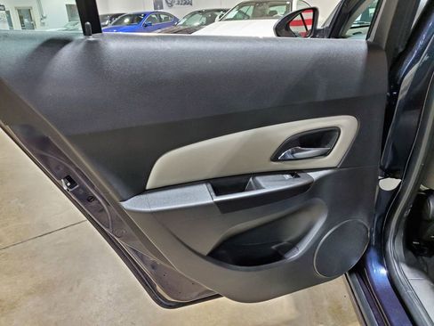 Used 2014 Chevrolet Cruze LT FWD image 24