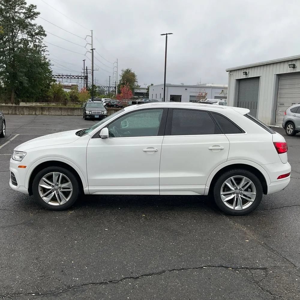 Used 2016 Audi Q3 2.0T Premium Plus AWD/4WD image 3