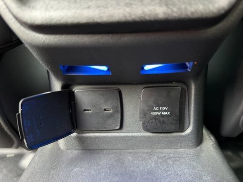 Used 2025 Ford Bronco Badlands AWD/4WD image 18