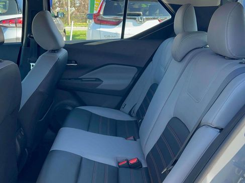 Used 2023 Nissan Kicks SR w/ SR Premium Package FWD image 27