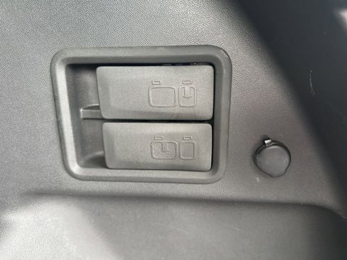 Used 2024 Chevrolet Equinox LT w/ LPO, Floor Liner Package image 10