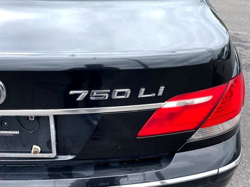 Used 2007 BMW 750i image 30