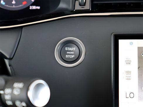 New 2026 Land Rover Range Rover Evoque Dynamic SE image 52