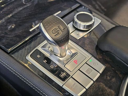 Used 2019 Mercedes-Benz SL 550 image 35
