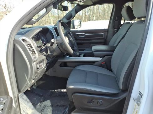 Used 2025 RAM 1500 Big Horn AWD/4WD image 12
