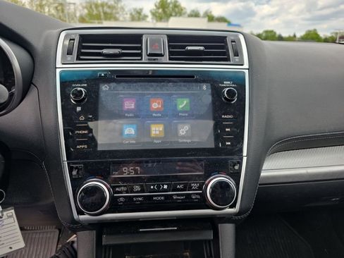 Used 2018 Subaru Outback 2.5i Premium AWD/4WD image 15