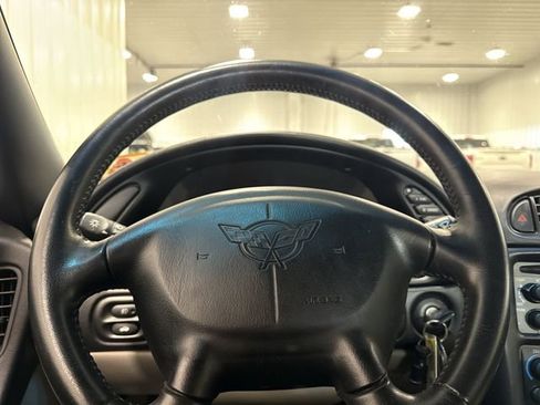 Used 1998 Chevrolet Corvette Coupe image 10