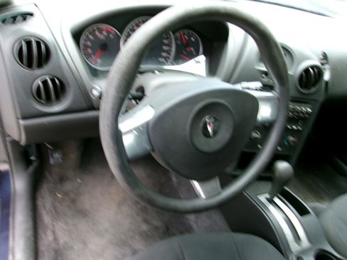 Used 2008 Pontiac Grand Prix image 15