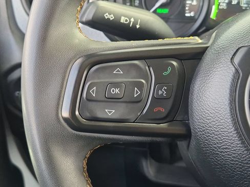 Used 2024 Jeep Wrangler Unlimited AWD/4WD image 16