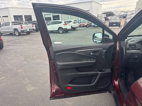 Used 2019 Honda Passport Sport image 9