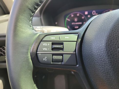 Certified 2024 Honda Accord EX-L image 25