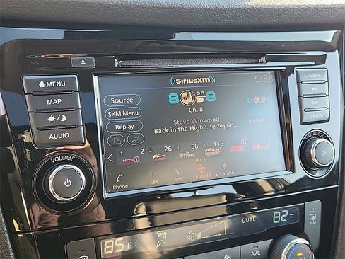 Used 2022 Nissan Rogue Sport SL w/ Premium Package image 18