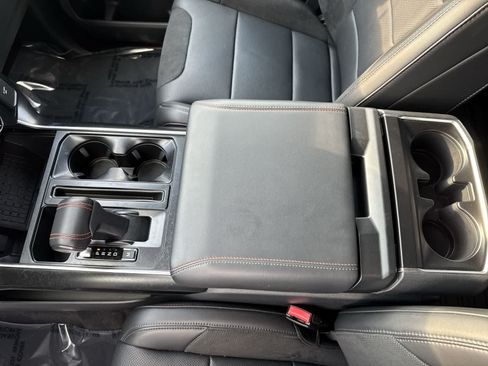 Used 2025 Ford F150 Raptor AWD/4WD image 34